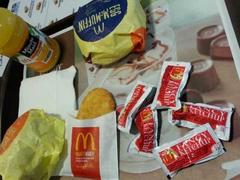 manhattan mcdonald's owners are charging customers for ketchup